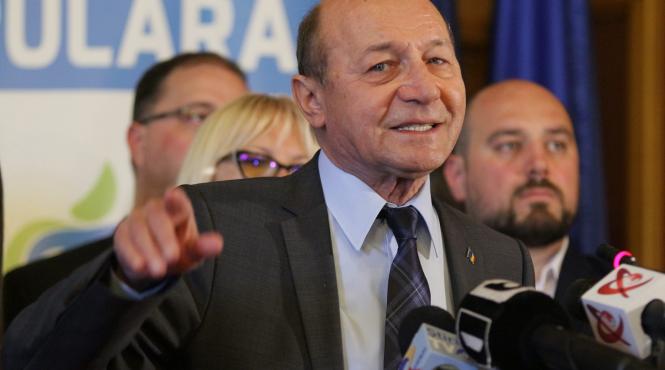 basescu modifica legea lui dragnea si tariceanu