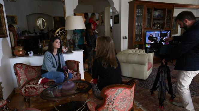 actorii si membrii echipei de productie au sarbatorit impreuna un an de la inceperea filmarilor pentru serialul fructul oprit