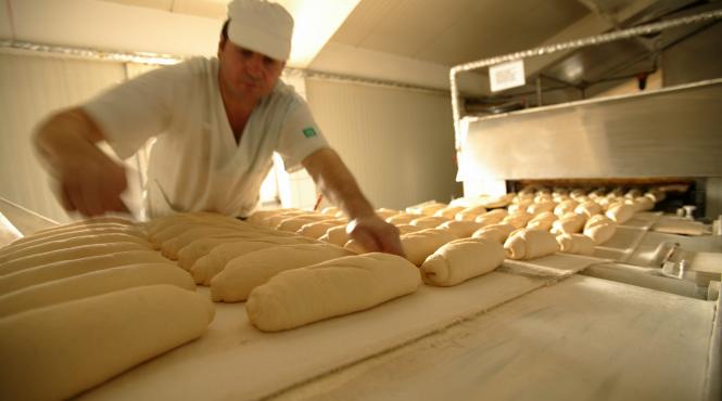 pretul painii creste la foc mare si se umfla cu 15 20