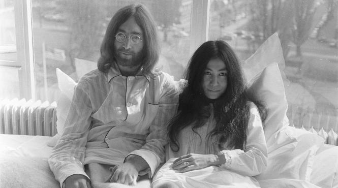 universal pictures va transpune pe ecrane povestea de dragoste dintre john lennon si yoko ono