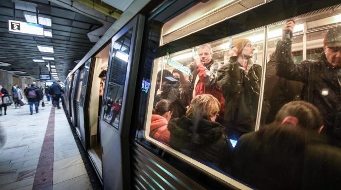 sindicalistii de la metrou ameninta cu greva generala