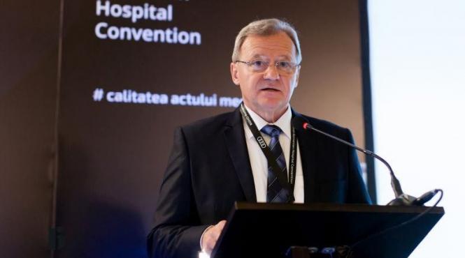 presedintele colegiului medicilor nu constituie un impediment faptul ca un medic are mai multe locuri de munca