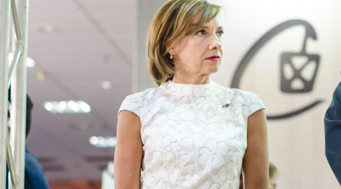 carmen iohannis i a anuntat pe procurori ca nu se poate prezenta la audieri