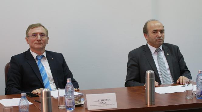 sectia de procurori de la csm face scut in jurul lui augustin lazar