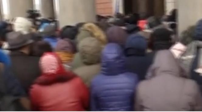 incidente la catedrala neamului credinciosii au luat cu asalt altarul