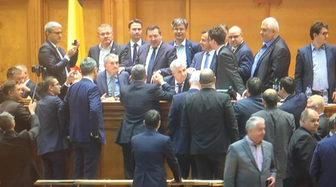 degringolada din psd ii clatina scaunul lui dragnea