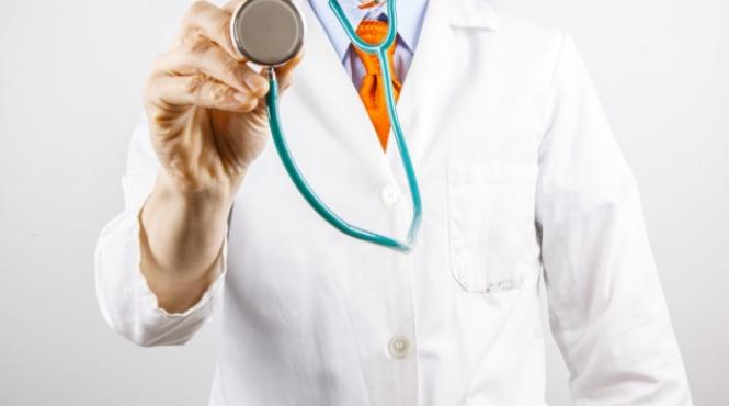 posturi de medici scoase la concurs in 43 de spitale din tara