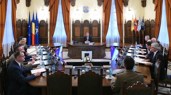 discutii aprinse sedinta csat a fost suspendata de klaus iohannis