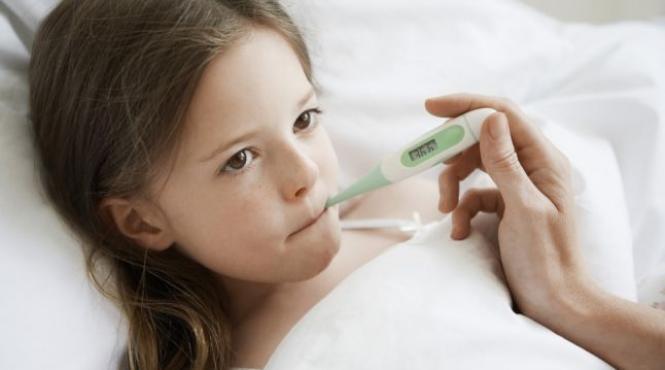 febra alba la copii cand apare si ce poti face ca sa scapi de ea azi