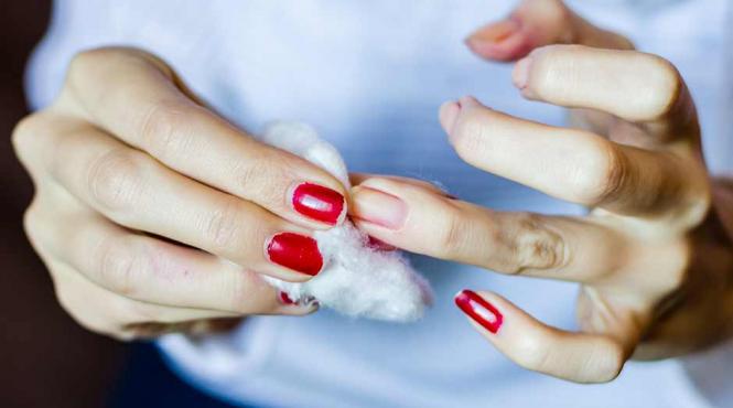 despre abuzurile emotionale sotul meu nu a mai vorbit cu mine trei saptamani pentru ca mi am facut unghiile rosii