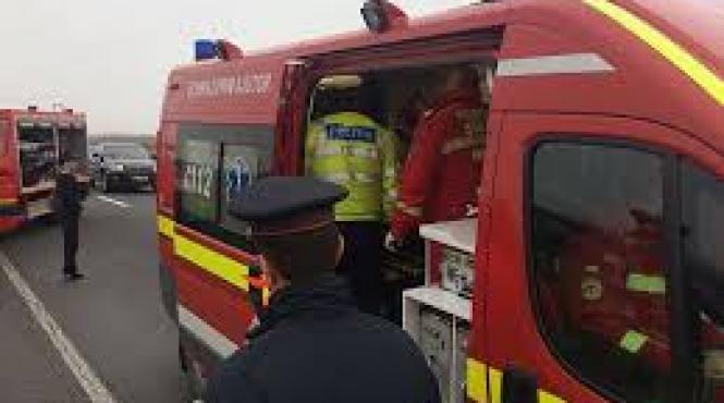 cinci victime in urma unui accident in vrancea in care a fost implicata o ambulanta smurd