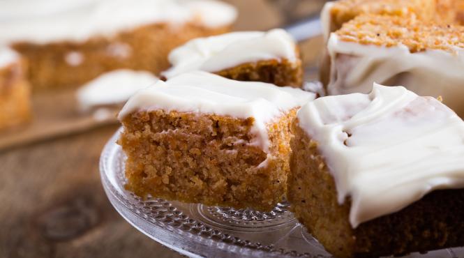 reteta de craciun prajitura cu scortisoara si glazura de branza