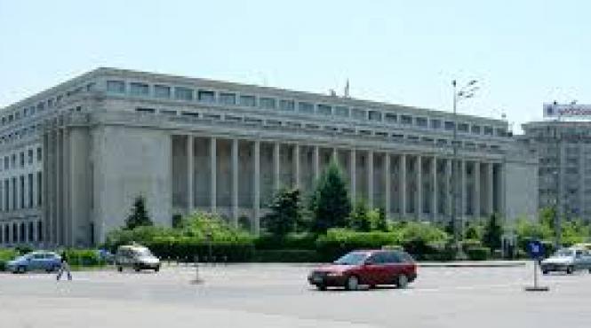 proiectii in seara de anul nou pe palatul victoria