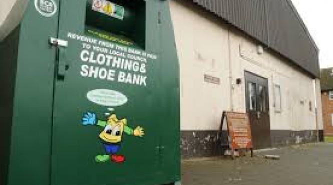 o femeie din canada a murit blocata intr o cutie pentru donatii de haine