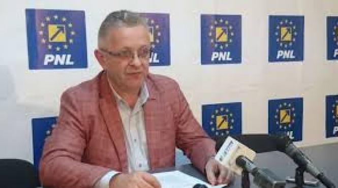 senatorul pnl cristian chirtes propune audierea lui dragnea in comisia sri pe tema statului paralel