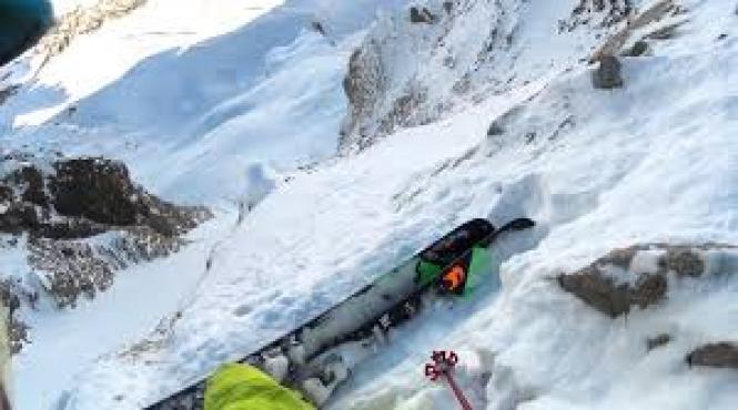 salvamontistii avertizeaza risc crescut de avalansa in masivul ceahlau