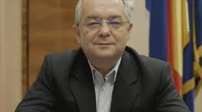 primarul emil boc a lansat o adresa de email la care cetatenii pot sa ii scrie despre ce lucruri ii enerveaza in oras