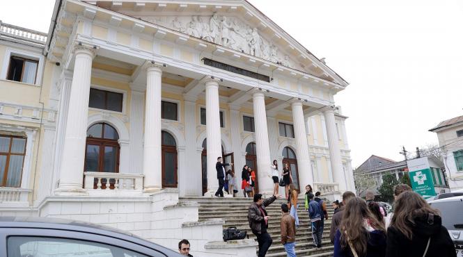 vesti excelente doua noi specializari vor fi infiintate la universitatea de medicina si farmacie gr t popa din iasi