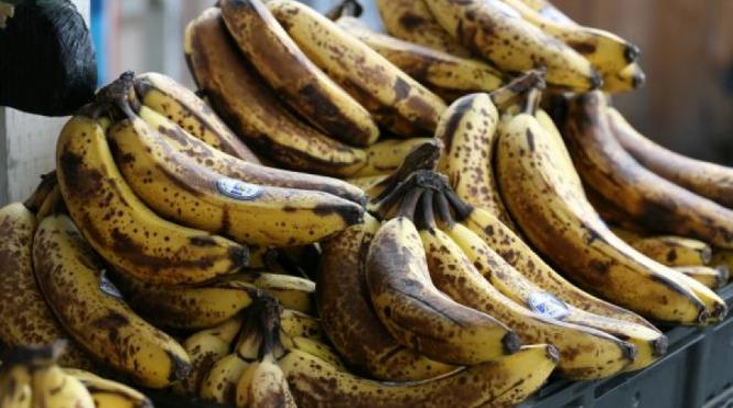 nu arunca bananele cu coaja innegrita te apara de cancer afla cum azi