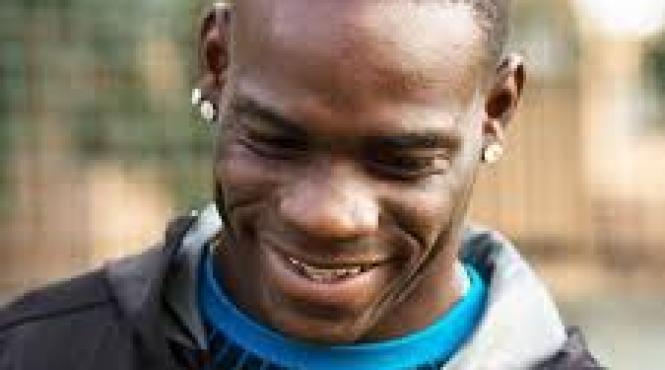 fotbalistul italian mario balotelli a fost transferat de olympique marseille