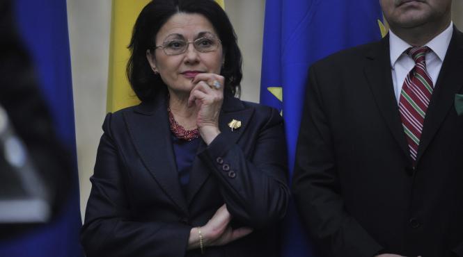 cursurile in scoli reluate ministrul anunta triaje severe