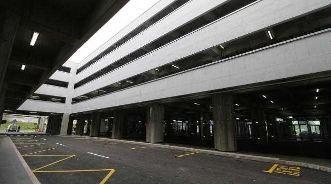 metrorex reduce la jumatate tariful parcarii autovehiculelor in park ride ul de la straulesti