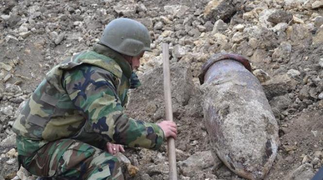 descoperire incredibila in vrancea proiectil din al doilea razboi mondial gasit intr un cimitir la maicanesti