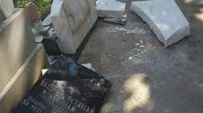 alerta in vaslui un cimitir a fost vandalizat
