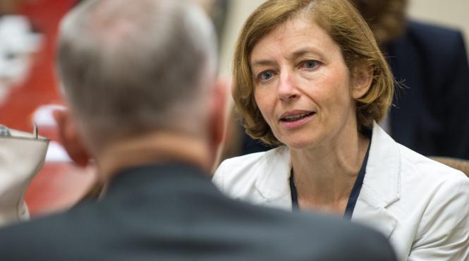 ministrul francez al apararii in vizita la bagdad pentru a discuta despre continuarea luptei impotriva si