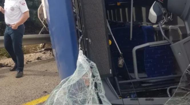 video grav accident pe o autostrada sunt doi morti si 41 de raniti