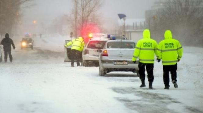 atentie soferi traficul pe dn 67c novaci ranca inchis din cauza viscolului