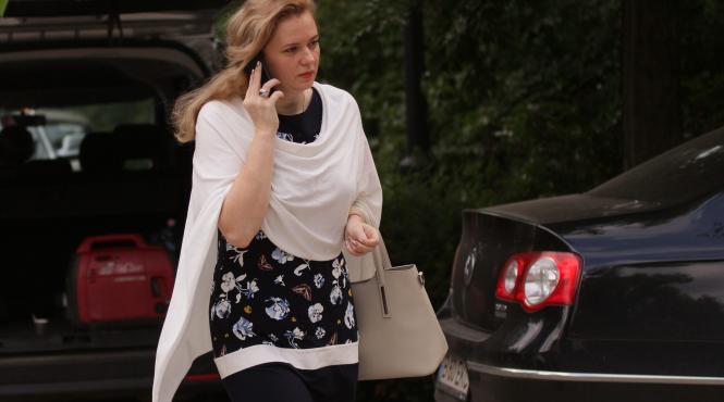 roberta a pus mana si pe baicoi