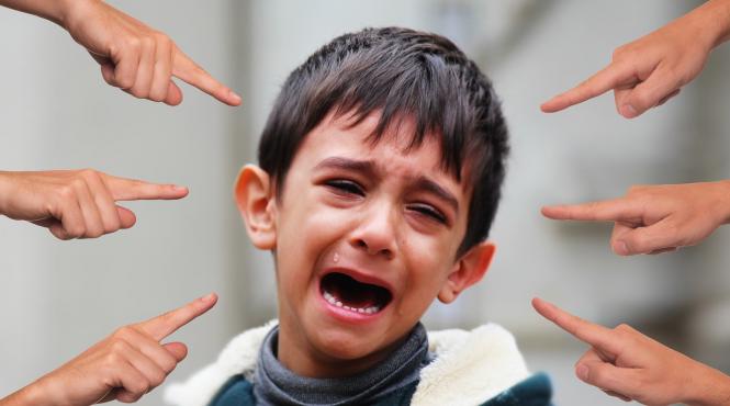 fratii mai mari sunt predispusi sa devina batausi in propriile familii