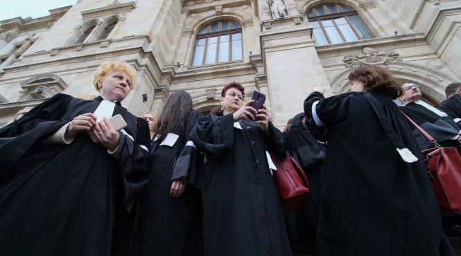 onorariile pentru asistenta juridica vor creste cu 141