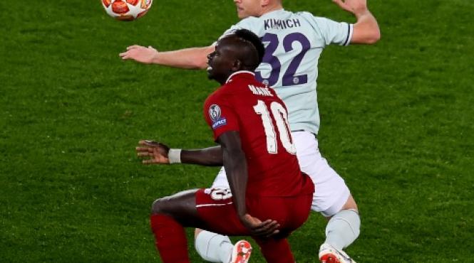 casa unui fotbalist de la liverpool calcata de hoti in timpul meciului cu bayern munchen