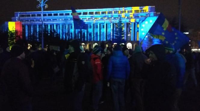 numarul participantilor la protestul din piata victoriei a ajuns la cateva mii au fost impuse restrictii de circulatie