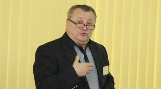 cum a sarit randul l c k la cedo