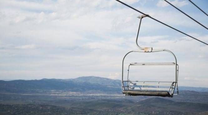 defectiune la telescaunul de la arena platos opt turisti evacuati cu ajutorul unor corzi