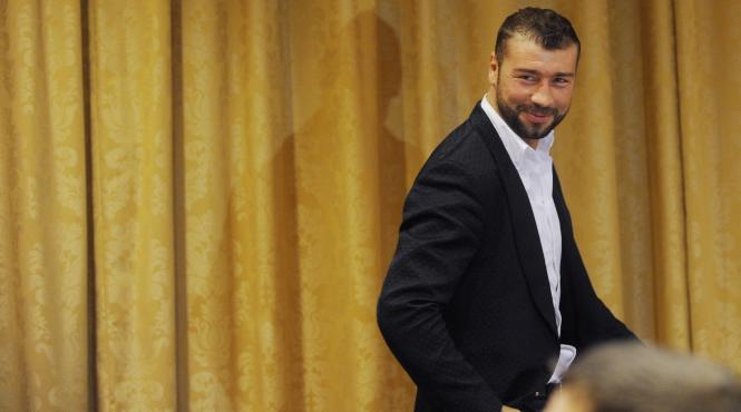 un mare compion de box al romaniei a anuntat ca se retrage