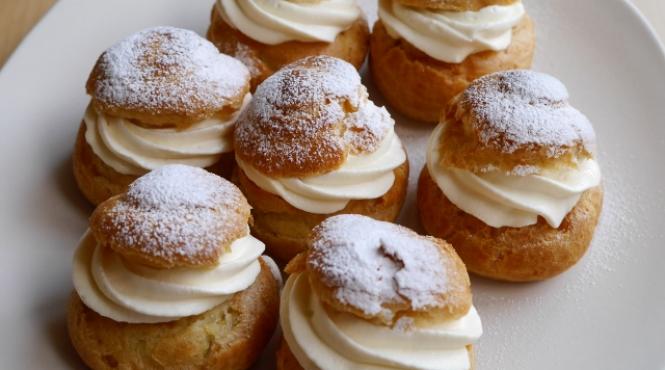 reteta zilei choux a la creme cu vanilie