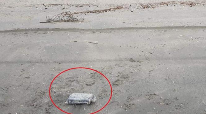 alte trei pachete cu cocaina descoperite in aceasta dimineata pe litoral