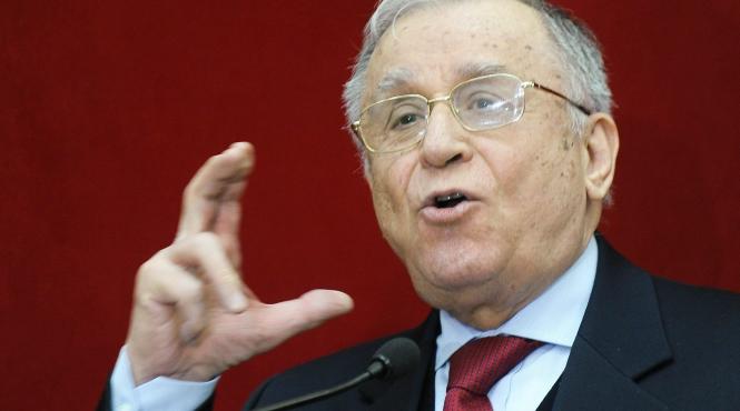 ion iliescu si gelu voican voiculescu trimisi in judecata in dosarul revolutiei