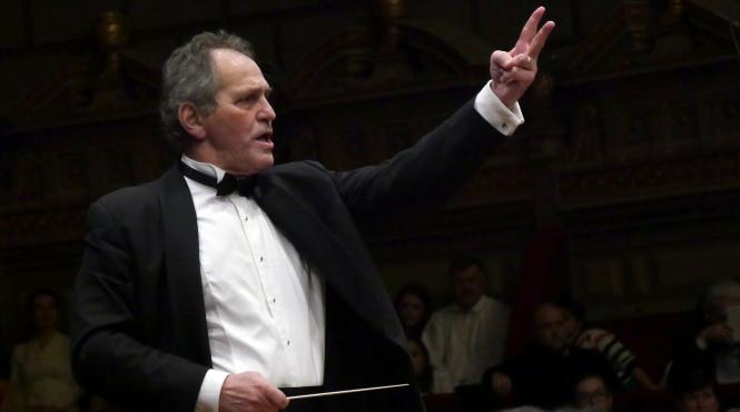 concert de inchiderea la festivalul cluj modern cu dirijorul cristian mandeal la pupitrul filarmonicii transilvania pe 12 aprilie