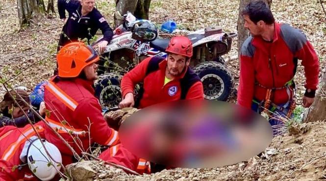 tragedie in cluj o englezoaica de 24 de ani a murit dupa ce s a rasturnat cu atv ul la concursul hunt the wolf 2019 competitia a fost oprita