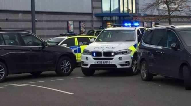 politia britanica a tras focuri de arma dupa ce un sofer a lovit deliberat masina ambasadorului ucrainei