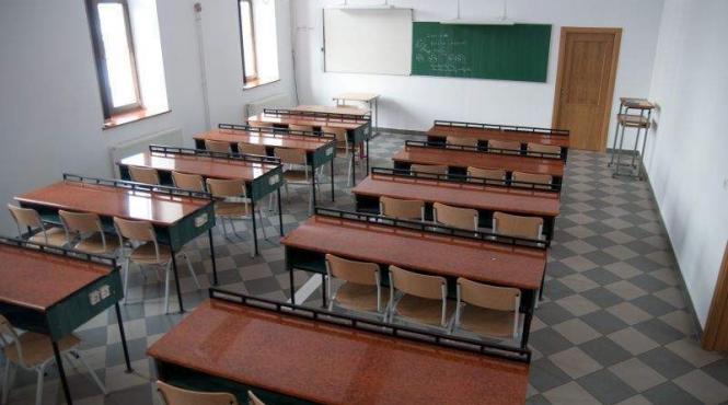 caz de meningita la liceul gheorghe lazar din capitala victima a murit