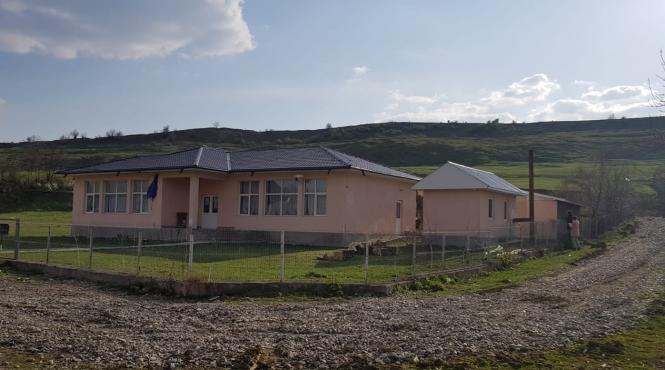 wc uri pentru doar 1 180 de scoli