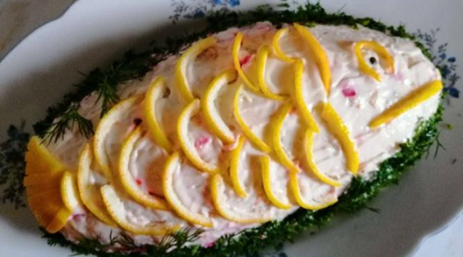 suba sau salata cu scrumbie afumata pentru masa de florii