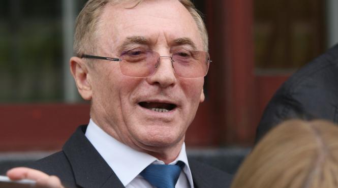 augustin lazar solicita daune morale de 1 leu ministerului justitiei