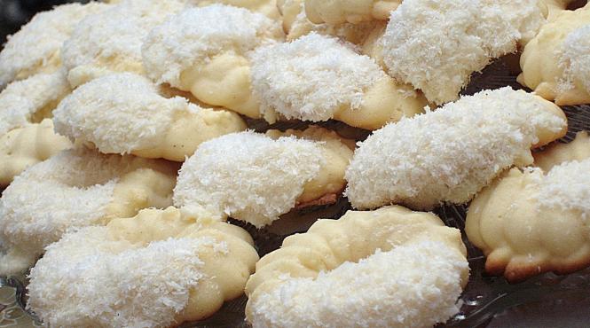 reteta zilei fursecuri cu ciocolata alba si cocos